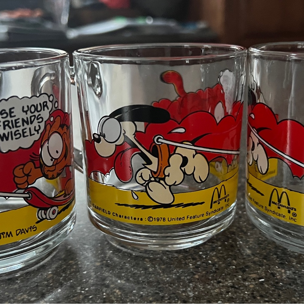 1978 McDonald's Garfield and Odie Vintage Drink-ware Glasses